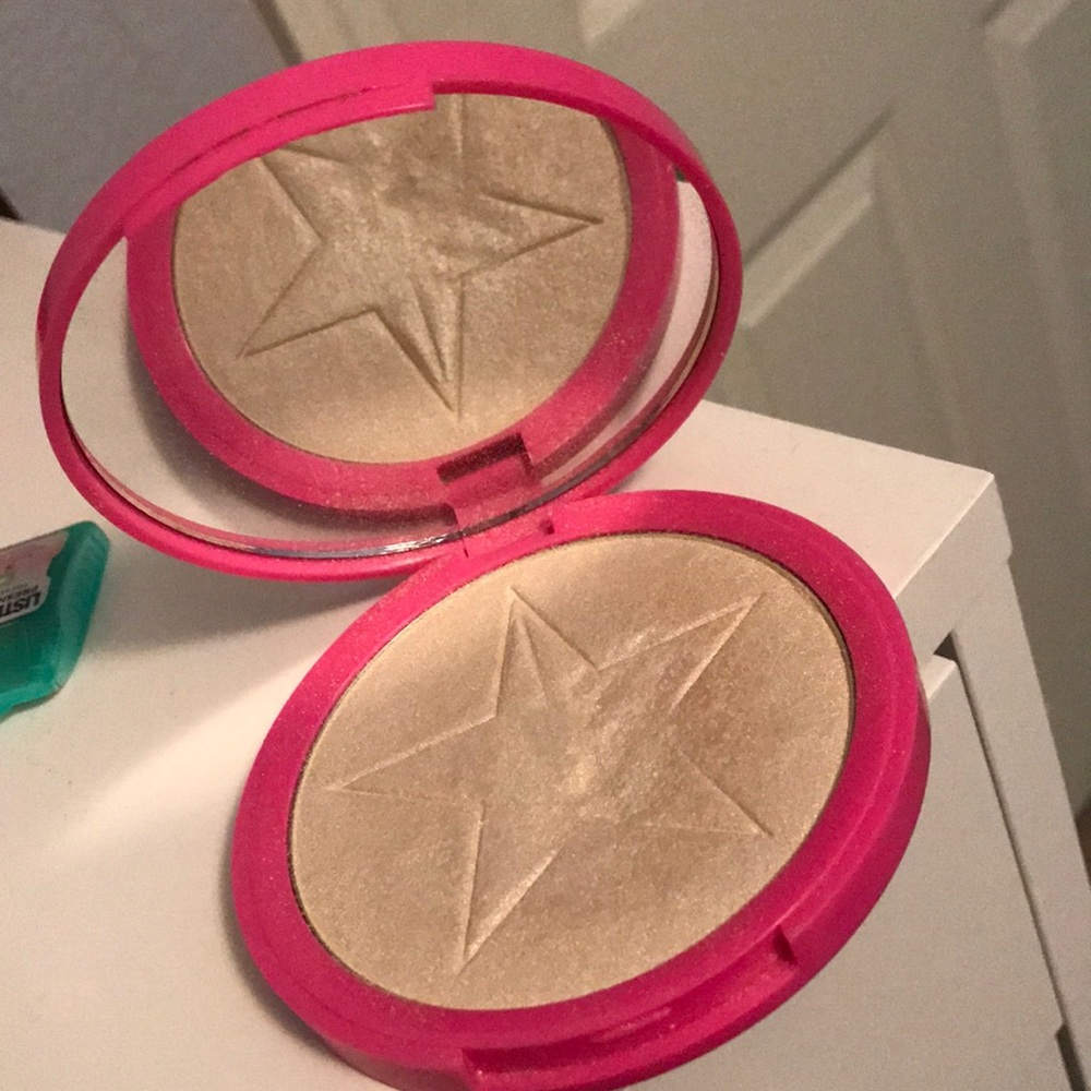 Jeffree Star Ice Cold Highlighter
